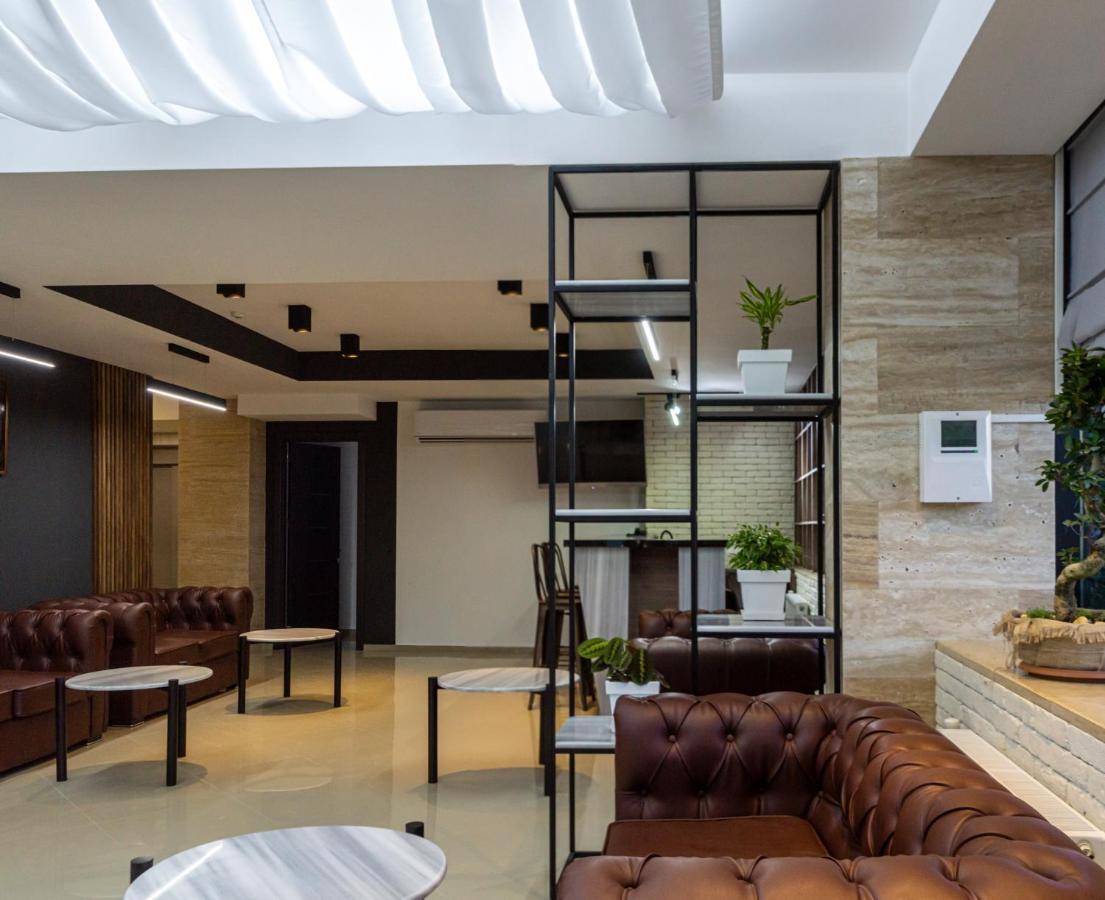 Bg Palace Hotel 트빌리시 외부 사진