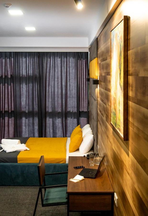 Bg Palace Hotel 트빌리시 외부 사진