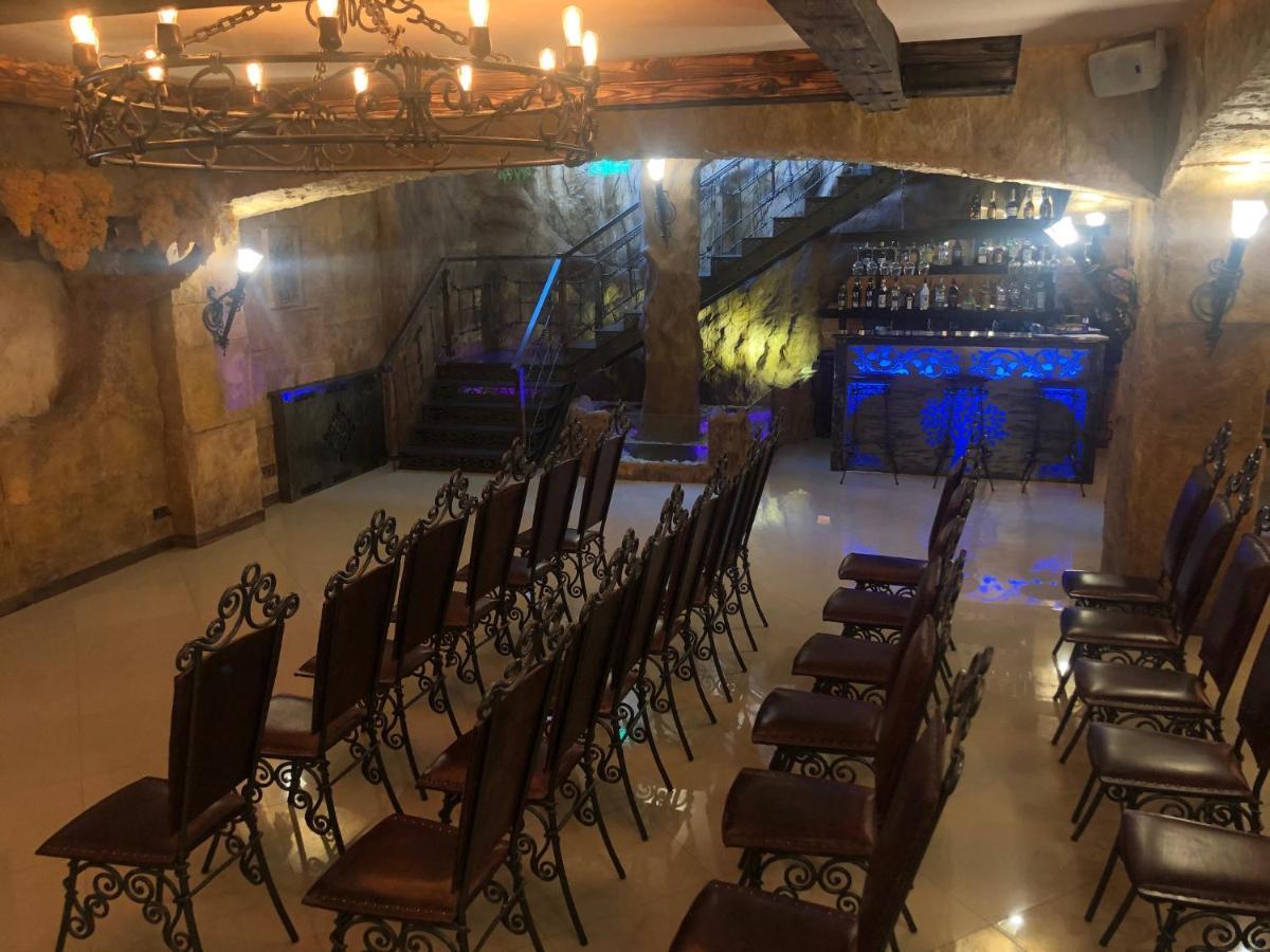 Bg Palace Hotel 트빌리시 외부 사진
